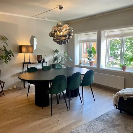 Modern And Apartment! Apartman