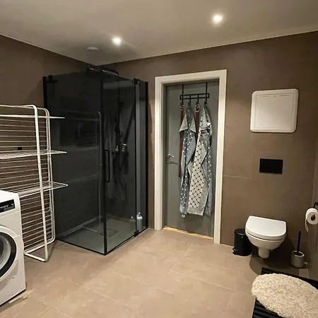 Modern And Apartment! 公寓